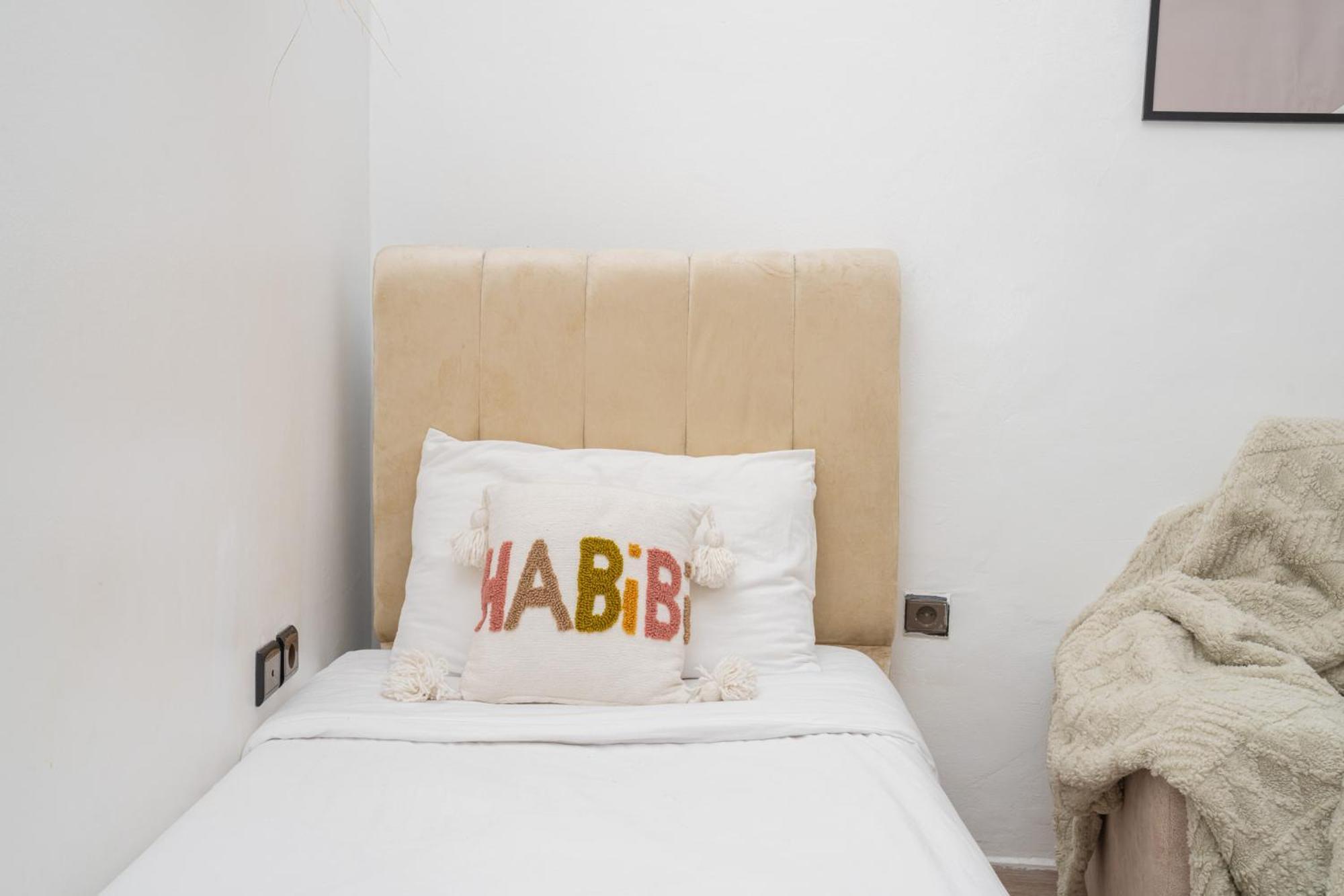Appartement Ensolleille Au Coeur De Tanger ภายนอก รูปภาพ